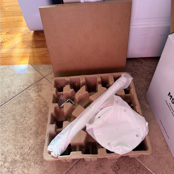 NWT Carepod Plus STAND- STAND ONLY works with the Carepod Plus Humidifier - Picture 7 of 9